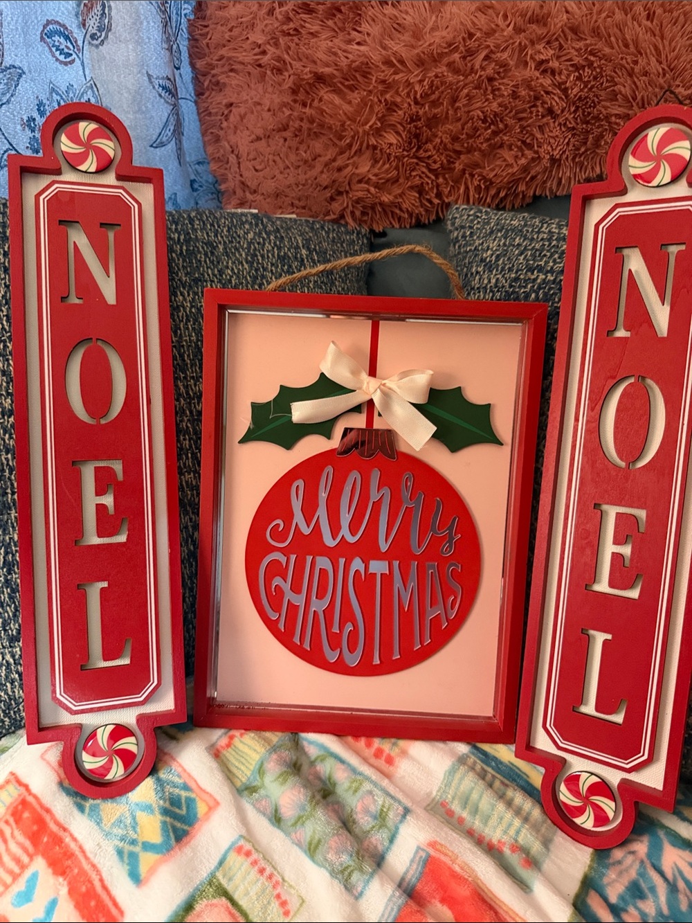 Noel and Merry Christmas Red Holiday Wall Plaque